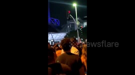 US: Fans Turn Wild Outside Staples Center To Celebrate Lakers Win Amid COVID-19 Warnings