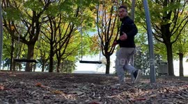Dad pulls off incredible swing trick