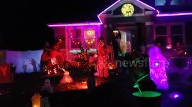 This US family go all out for Halloween with spooky light show