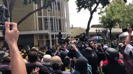 Scuffles erupt between royalists and anti-government protesters in Thailand