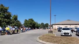 US: Long Lines On First Day Of Early Voting In Tennessee 5