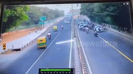 Traffic cop dragged on bonnet as reckless driver escapes on Indian highway