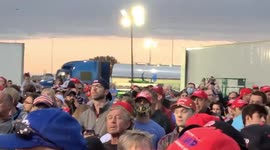 Crowd chants 'four more years' at Trump rally in Des Moines, Iowa