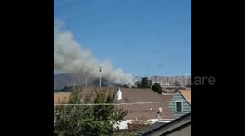 US: 4-Alarm Brush Fire Breaks Out Near Sign Hill In South San Francisco, CA 2