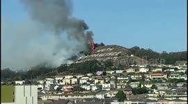 US: 4-Alarm Brush Fire Breaks Out Near Sign Hill In South San Francisco, CA 4