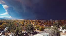 Drone footage of vast smoke cloud from Cameron Peak Fire blanketing Colorado sky