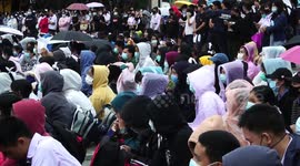 Hundreds of Thai students protest against government in Chiang Mai