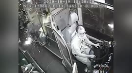 Passenger's smartphone explodes on bus in southern China