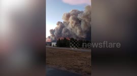 'It's getting worse': US woman cries as Colorado wildfire is seen encroaching on properties