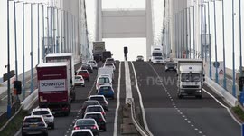 Traffic flows freely across the border into Wales as COVID-19 restrictions imposed