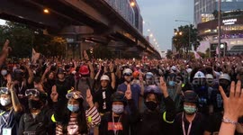 Thousands of Thai protesters march to German Embassy calling for reform of monarchy