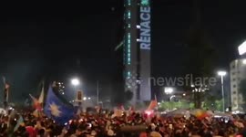 Chileans celebrate and cheer as 78% of voters are in favor of rewriting the constitution