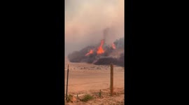 Intense footage shows Silverado Fire raging near homes in Irvine, California
