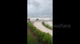 Mexico: Gusts And High Waves Observed As Hurricane Zeta Churns Toward Yucatan Peninsula