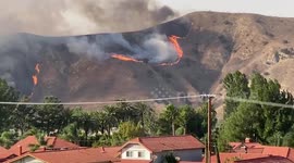 Blue Ridge Fire burns towards homes in California