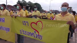 Thai royal supporters hold rally for king as anti-establishment movement continues