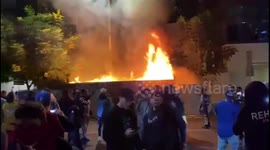 #dodgers fans set dumpster on fire in #dtla