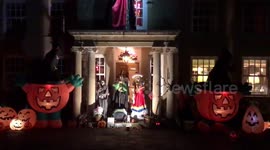 Halloween 2020 - cool decorated house (UK)