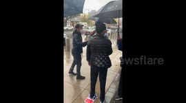 Paul Rudd surprises voters in New York with cookies as thanks for voting