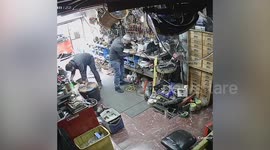 Mechanics workshop shakes as Turkey earthquake hits