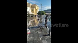 Unnerving footage of mini-tsunami hitting Samos, Greece: 500,000 Twitter views