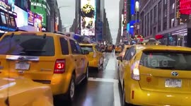 New York taxi drivers shut down Times Square over mayor's handling of COVID