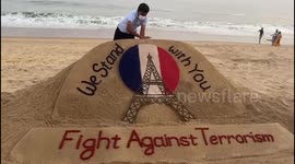 Indian sand artist creates tribute to France after deadly Nice attack