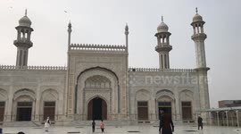 Historical Mosque In Bahawalpur Pakistan - Its Very Beautiful.