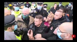 Tommy Robinson arrested at Hyde Park's Speakers Corner in London