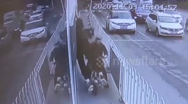 Alleged robber jumps out of bus window to escape in northern China