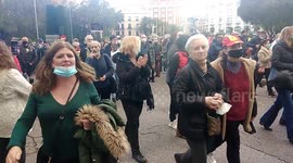 Policías negacionistas convocan una protesta contra las mascarillas y las restricciones por el virus