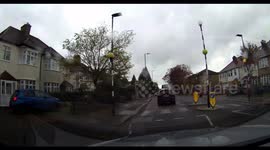 Deliveroo moped rider using pavement