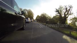 London's Richmond Park flooded with traffic on first weekend of second lockdown