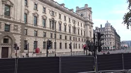 Black wall is blocking Parliament Square from Remembrance Sunday parade 2020