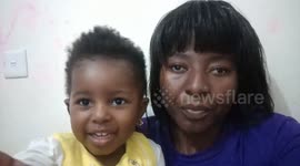 Baby cant let mama work