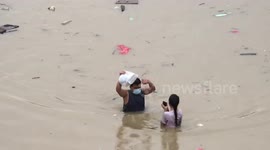Major flooding in Philippines capital as Typhoon Vamco hits