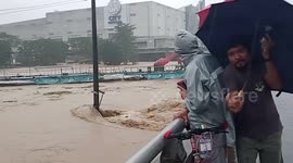 Ferry smashes into bridge as Typhoon Vamco sweeps through Philippines
