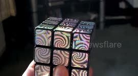 Mesmerizing sparkly Rubik's Cube delivers satisfying shine