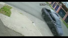 Criminals crash, overturn and escape after stealing a car in Argentina