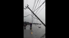 Typhoon Vamco brings down power lines, rips off roofs in central Vietnam