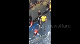 Thailand: Pro-Democracy Protesters And Royalists Clash Near Parliament In Bangkok 3