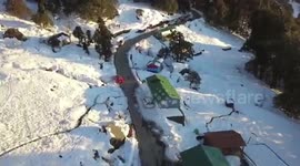 Season's first snowfall graces northern India's hill station