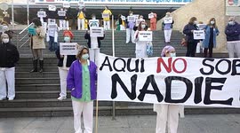 Sanitarios del Gregorio Marañón piden en una protesta la prórroga de sus contratos
