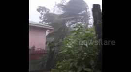 Nicaragua: Hurricane Iota’s strong winds lash Puerto Cabezas
