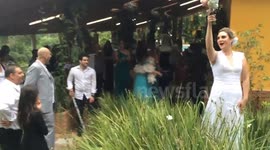 How to animate a wedding
