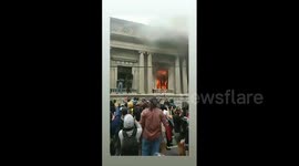 Guatemala: Anti-Government Protesters Set Fire On Congress Building