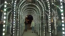 A minute of colour therapy in Conduit Court Infinity Chamber of lights and mirrors in Covent Garden - London
