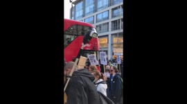 London bus driver beeping in support of End SARS protest on 25nd October 2020