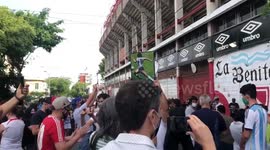 Argentina: Fans Pay Tribute For Football Legend Maradona’s Death