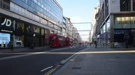 London's Oxford Street deserted on Black Friday as lockdown keeps non-essential shops shut